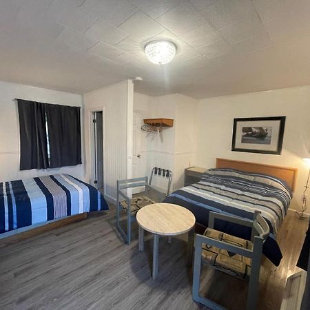 Cedar Vista Motel Tobermory Ngoại thất bức ảnh